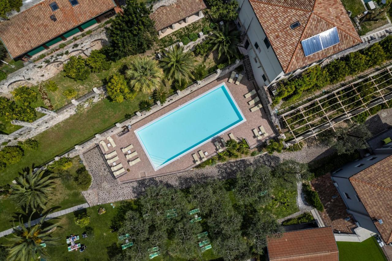 Hotel Livia Gargnano Buitenkant foto